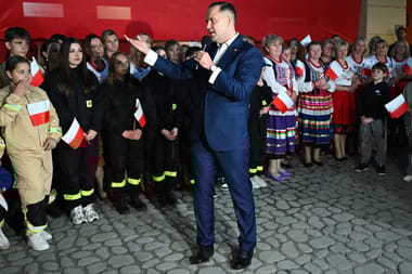 Poland’s future relationship with Brussels hinges on Sunday’s election